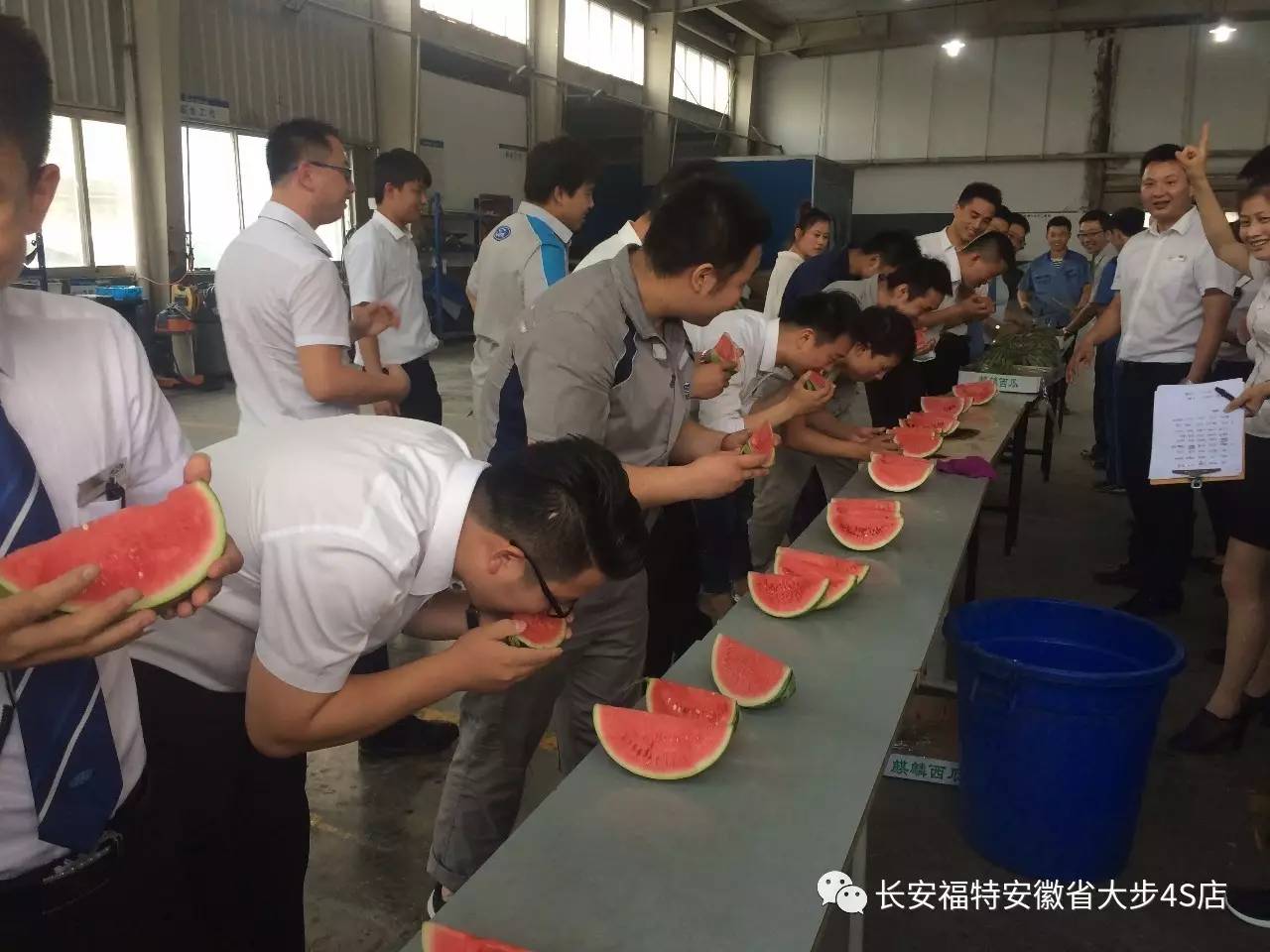 黑料吃瓜正能量：如何看待娱乐圈中的阴暗面与光明未来